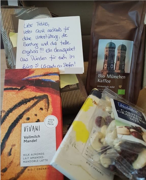 Geschenk an Finanzberatung Bierl nach erfolgreicher BU-Vermittlung